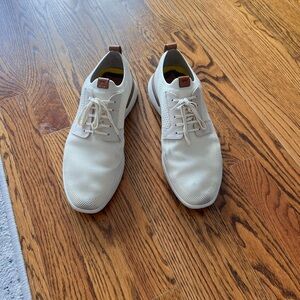Wolf & Shepherd Size 10 Swiftknit Derby shoe in coast (good condition)